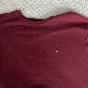 Tommy Hilfiger Mens t size L burgundy